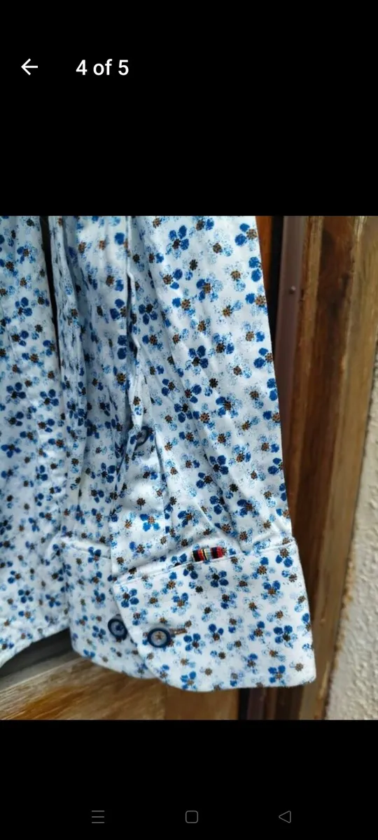 Andre Shirt, like new, worn once, Designer shirt. - Image 4