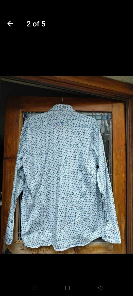Andre Shirt, like new, worn once, Designer shirt. - Image 2