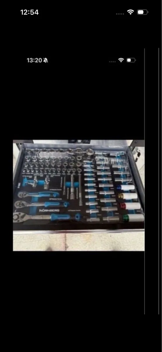 New Nuremberg tool chest with tools included - Image 3