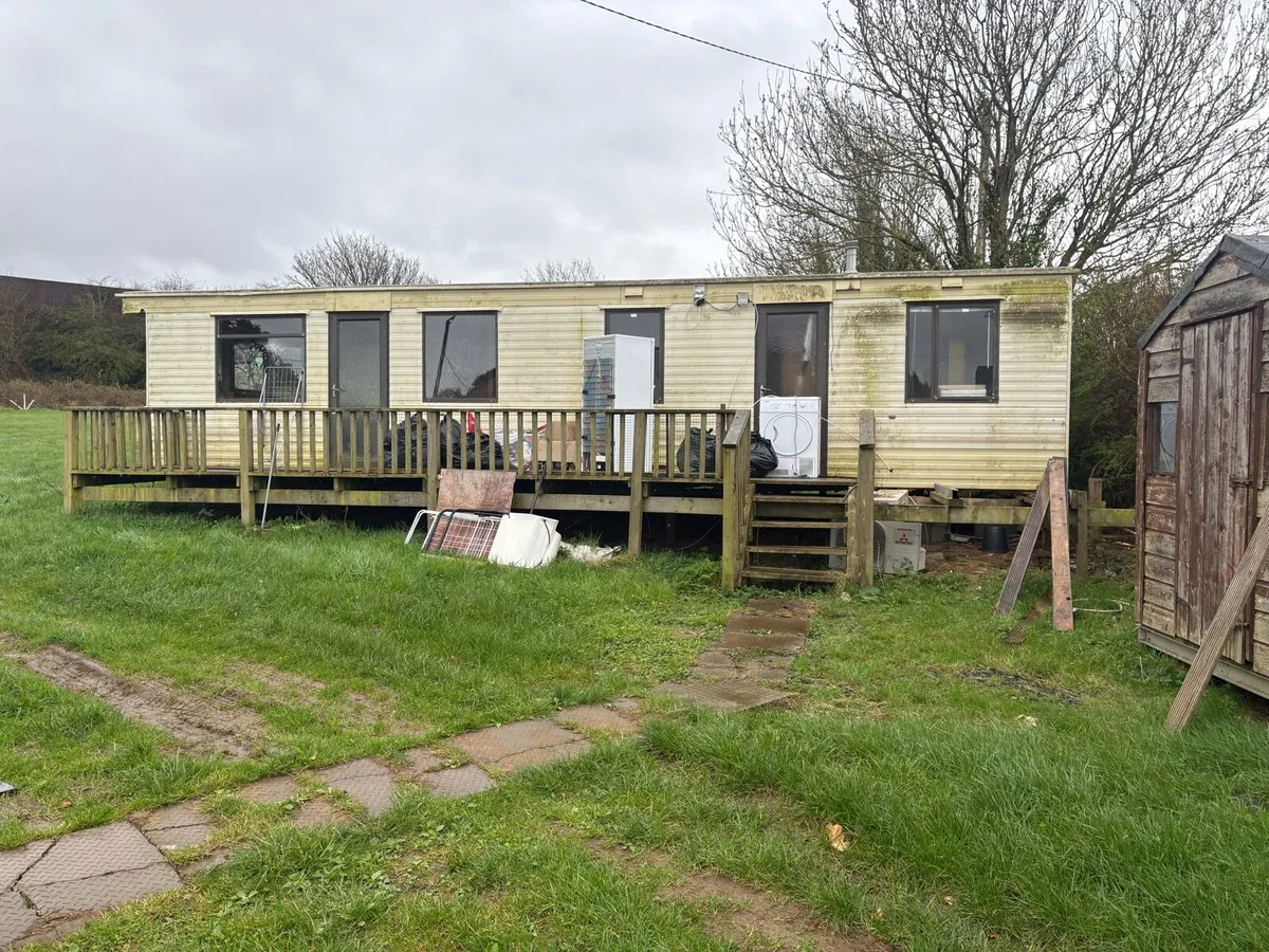 Mobile home - Image 1