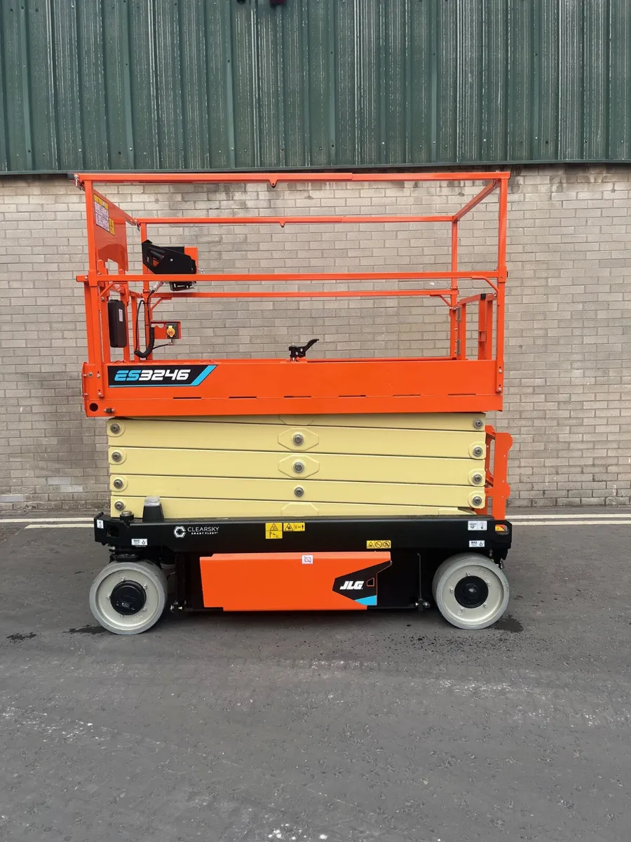 New JLG ES3246 Electric Scissor Lifts - Image 1
