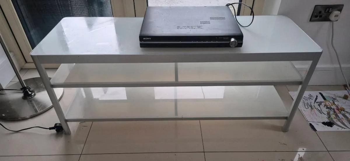 Modern tv stand - Image 2