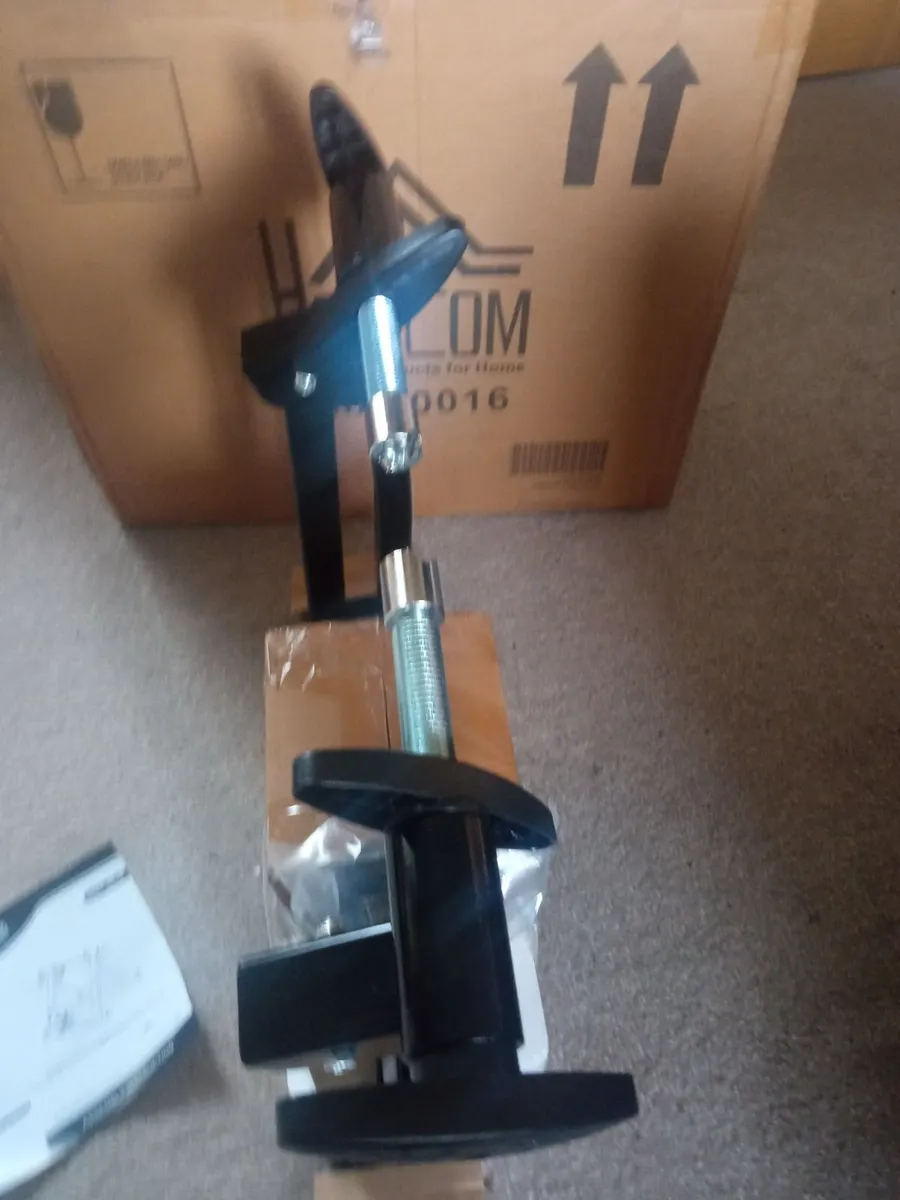 Bicycle trainer - Image 1