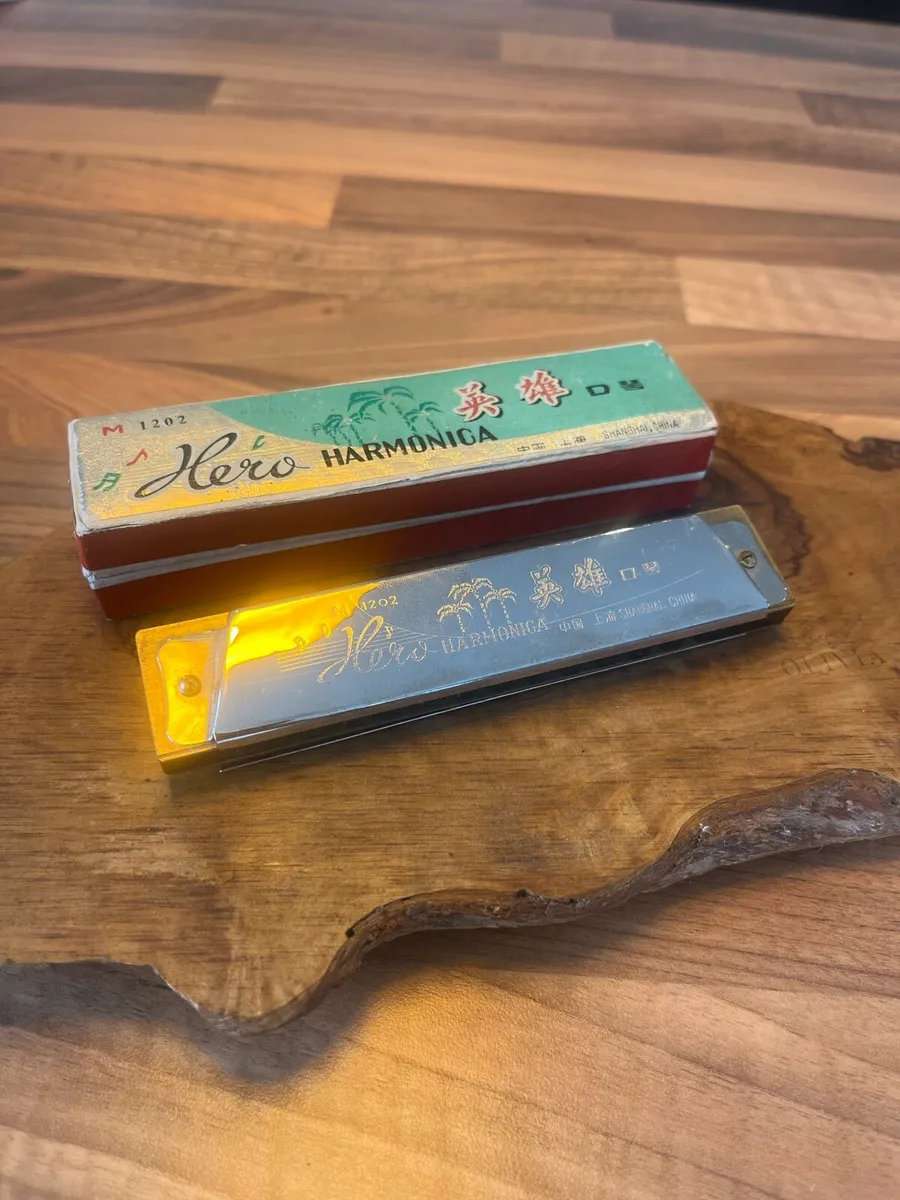 Vintage Hero Harmonica - Image 3
