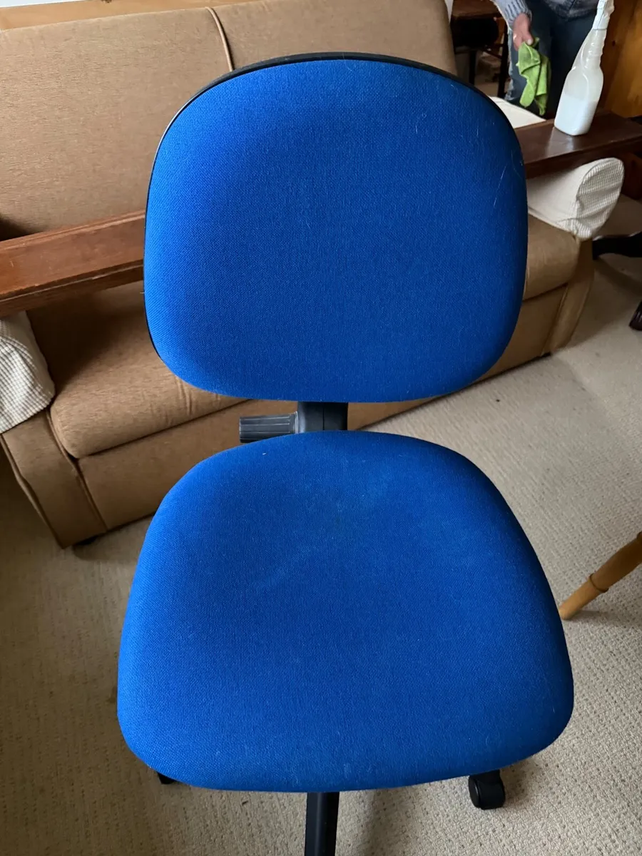 Office chair - Image 2