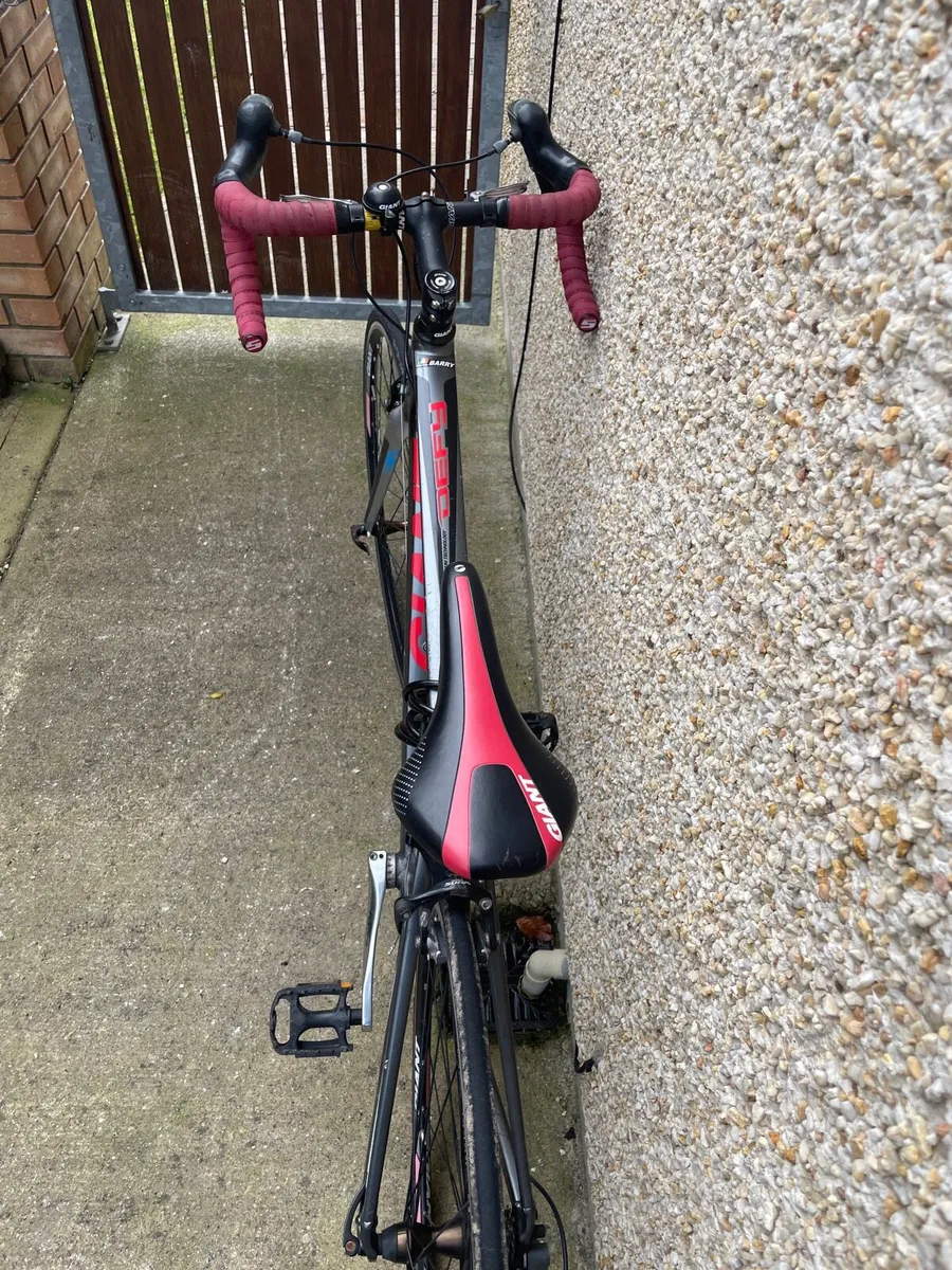 Giant Defy Racer Bike - Image 4