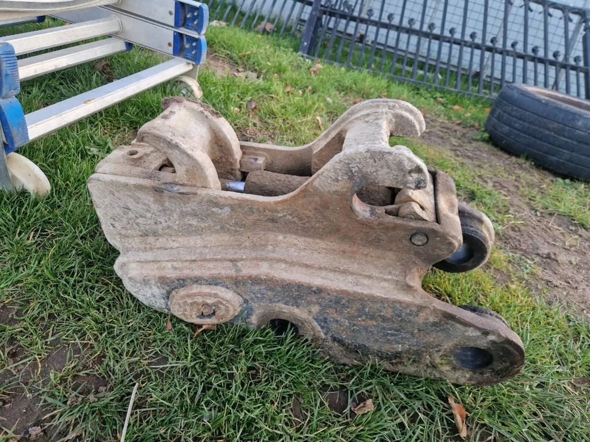 Quick hitch - Image 4