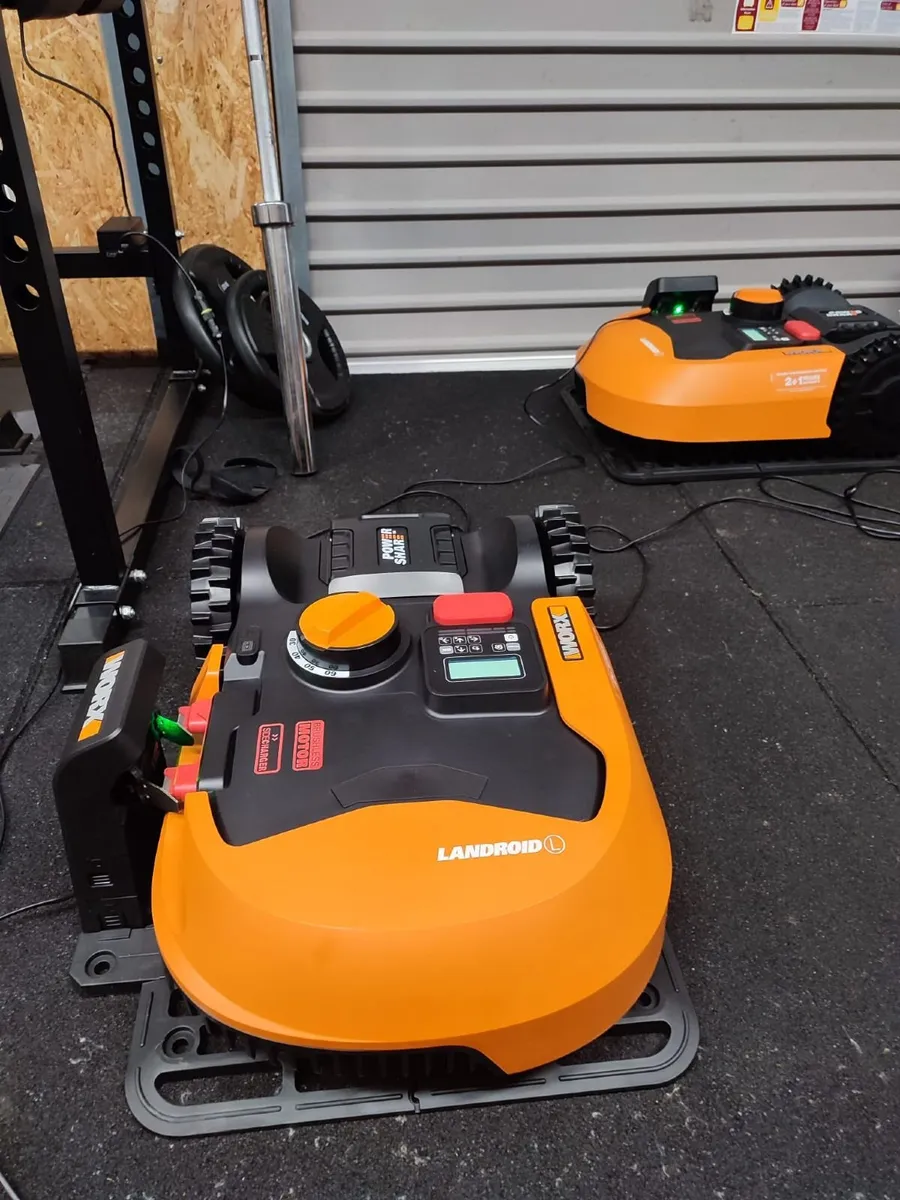 Robot Lawnmower - Image 1