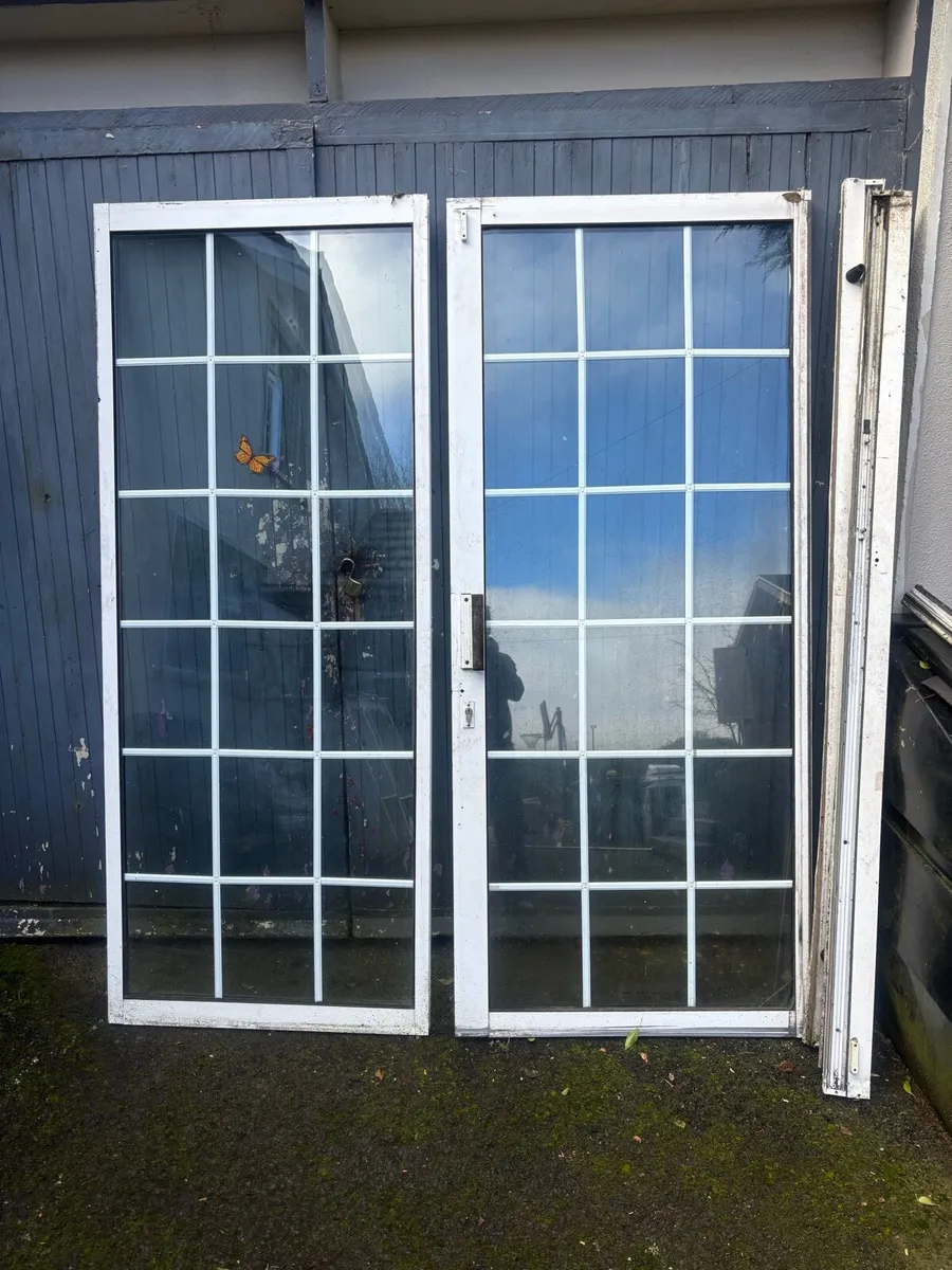 Aluminum patio door