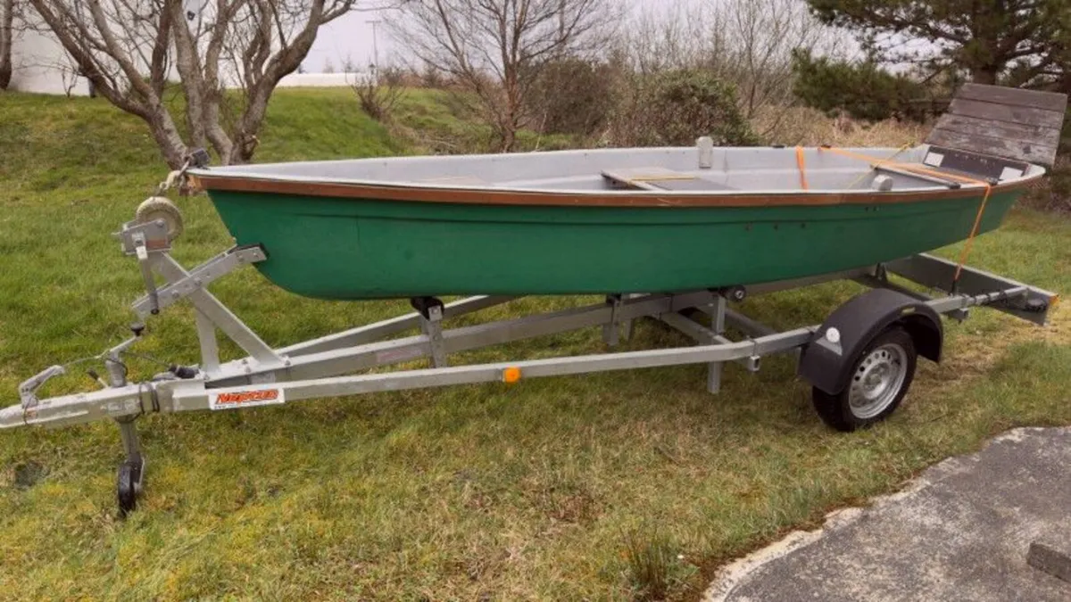 Traditional Bavarian Rowing Boat with trailer - Image 1