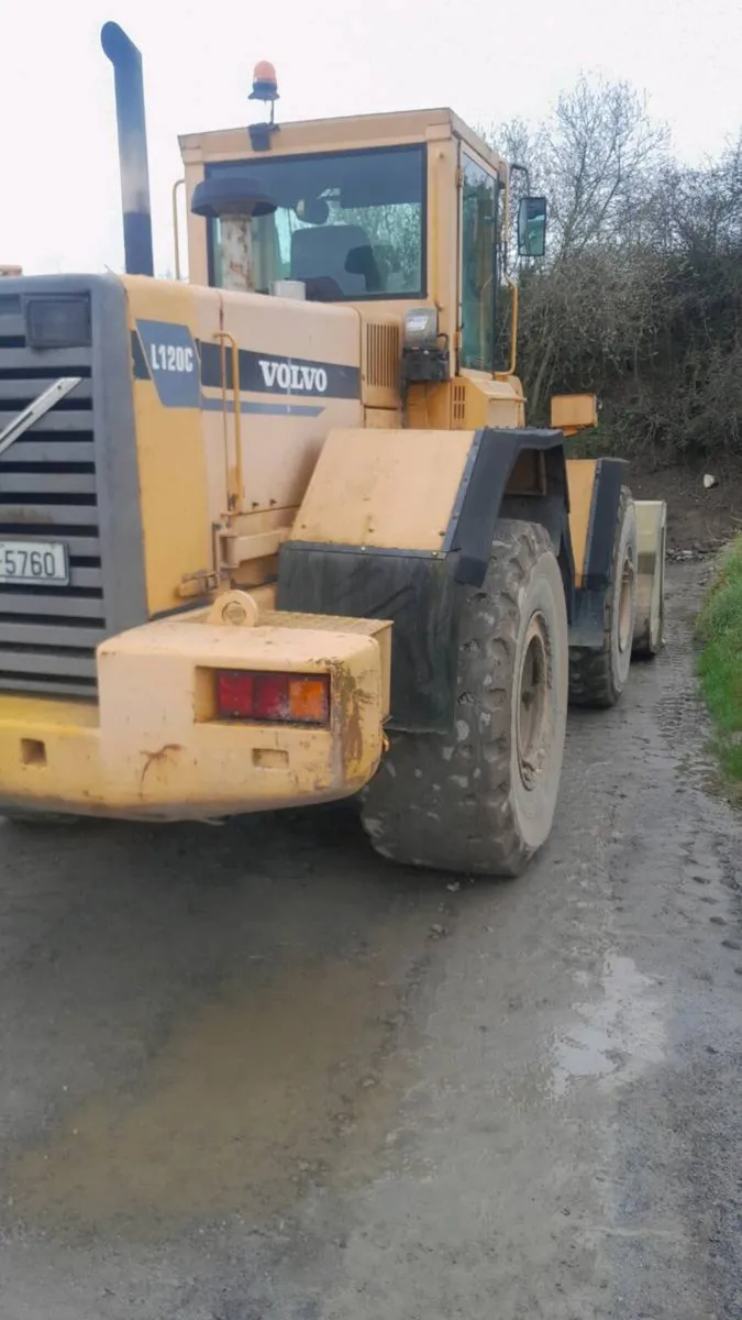 Volvo 120c - Image 3