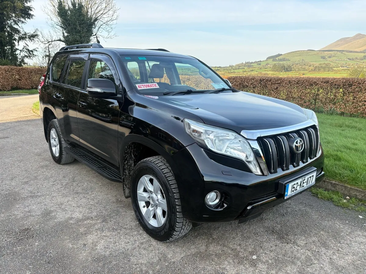 152 Landcruiser Business 5 Seater - Image 2