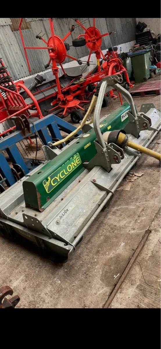 Major Cyclone 9ft - Image 1