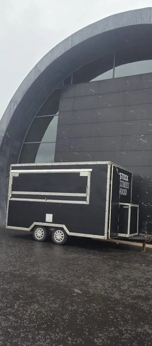 Fully Equipt Food Van - Image 1