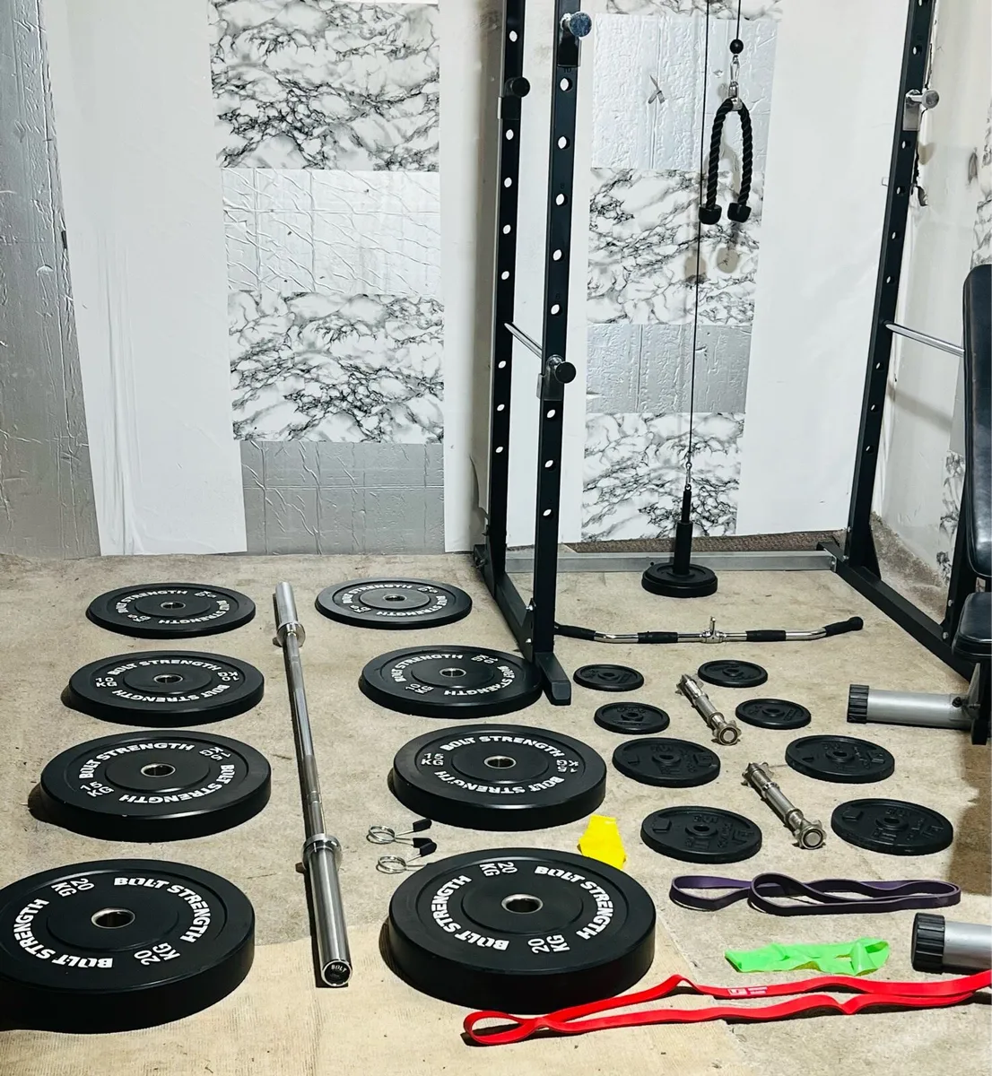 BRANDED WEIGHTS POWER RACK WOTH PULLY CABLE + MORE - Image 4