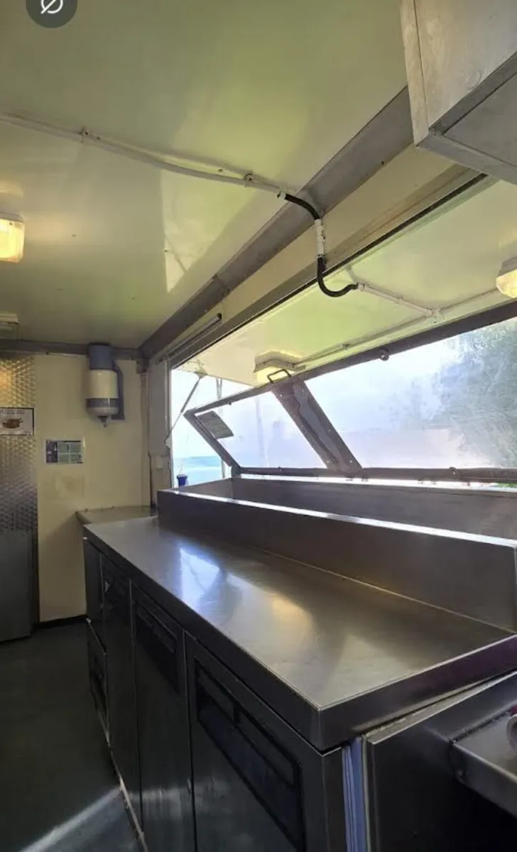 Fully Equipt Food Van - Image 3