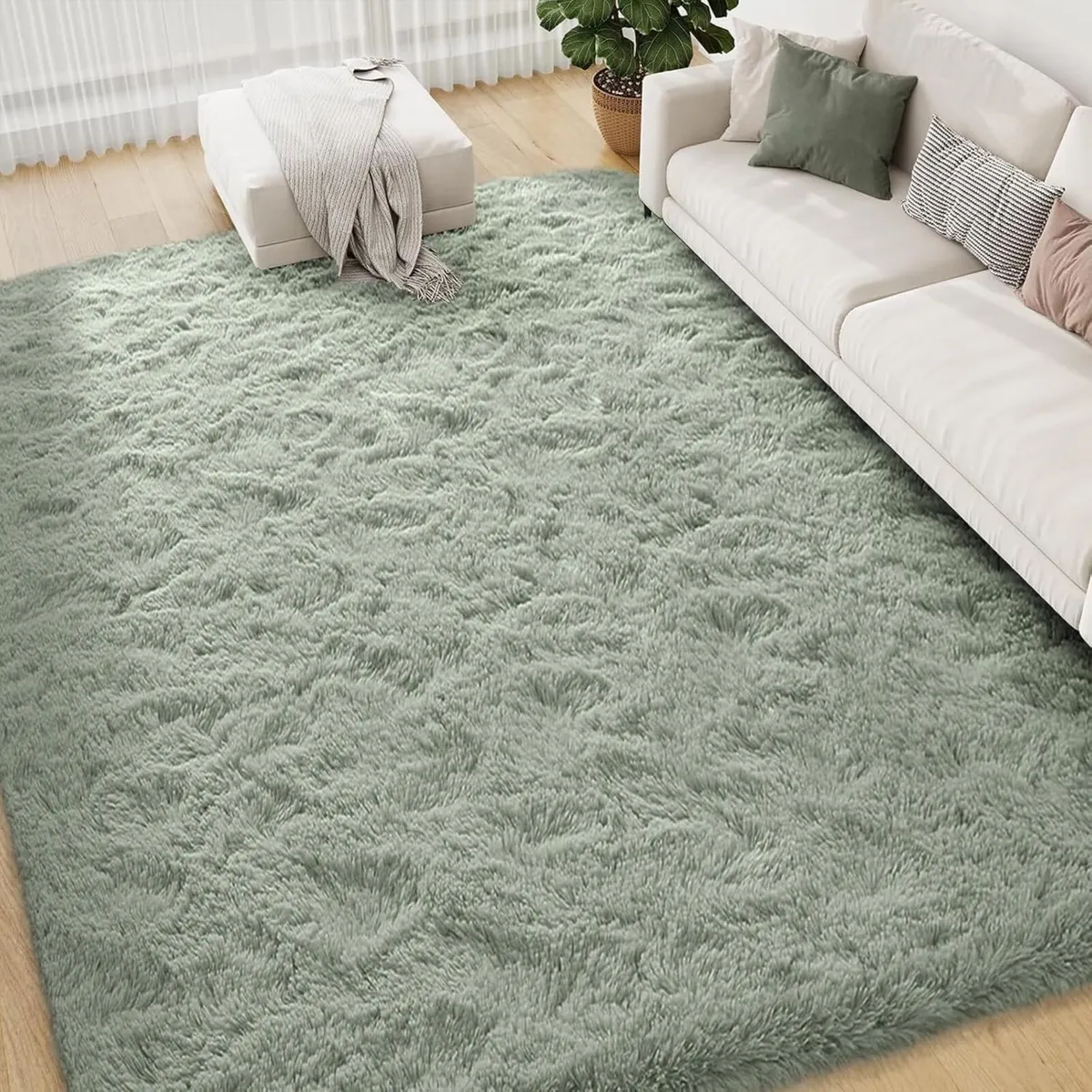 240x300cm Light Green Shaggy Rug – Soft Fluffy - Image 1