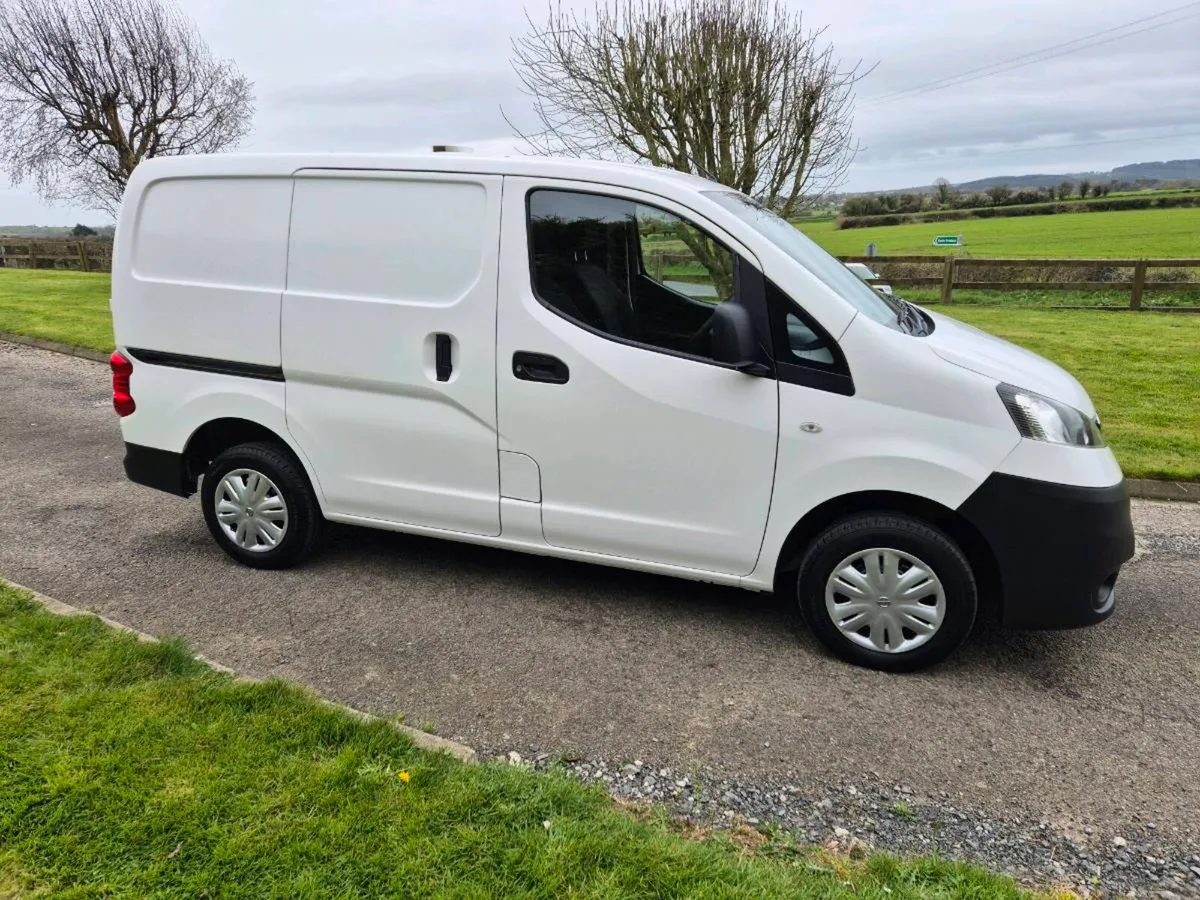 2019 Nissan nv200. Low km...tested - Image 2