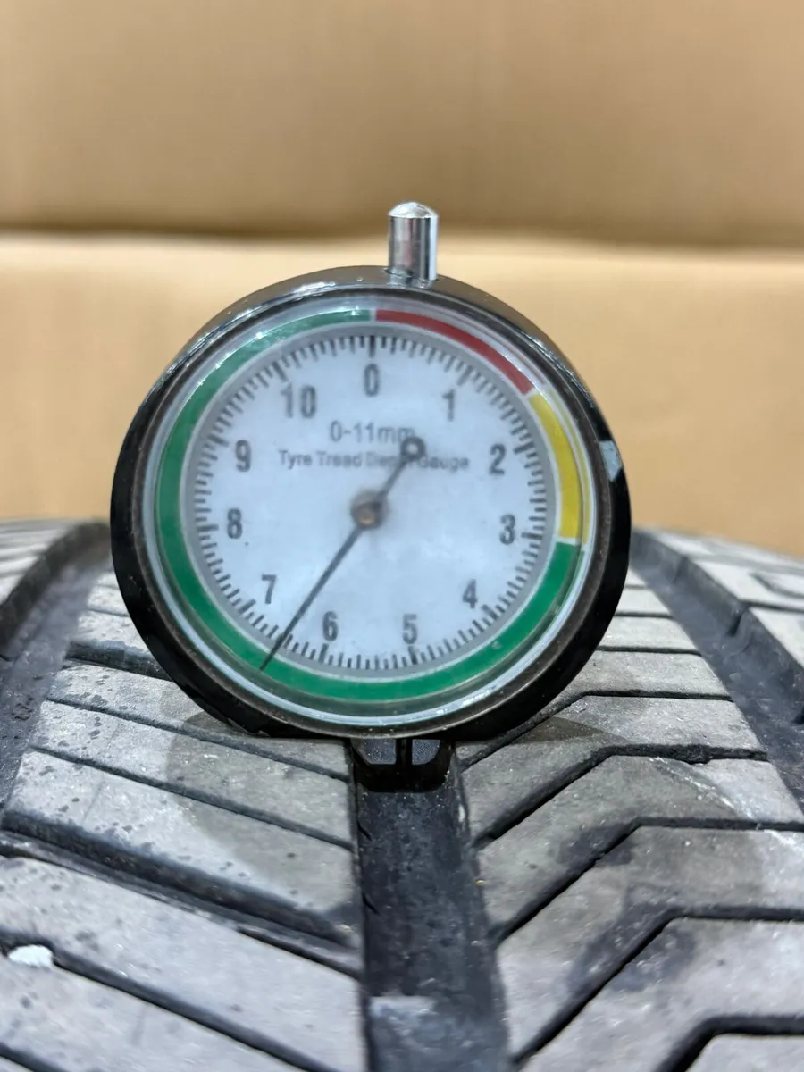 22" Genuine Land Rover Defender 5098 Alloys Wheels - Image 4