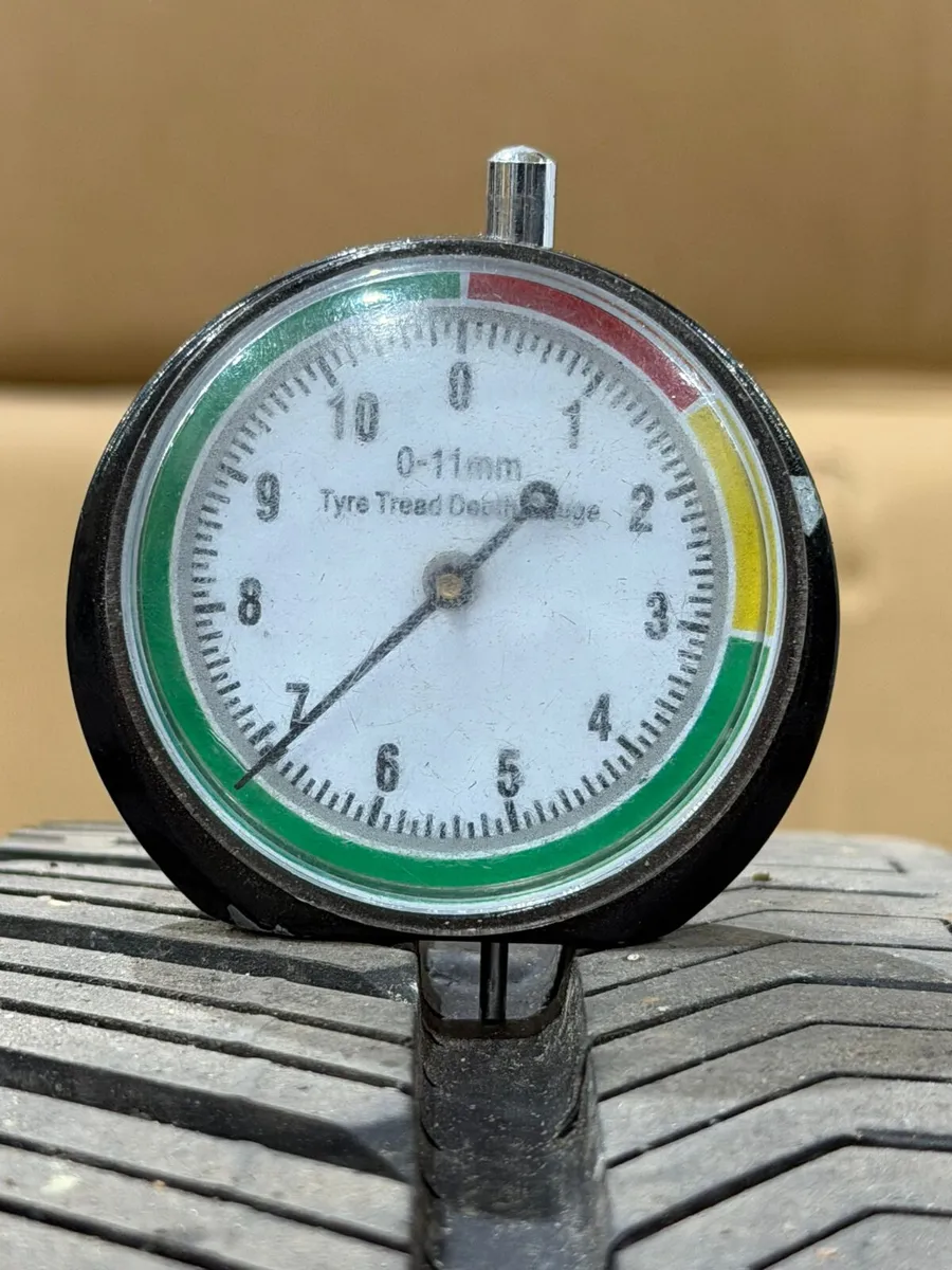 22" Genuine Land Rover Defender 5098 Alloys Wheels - Image 2