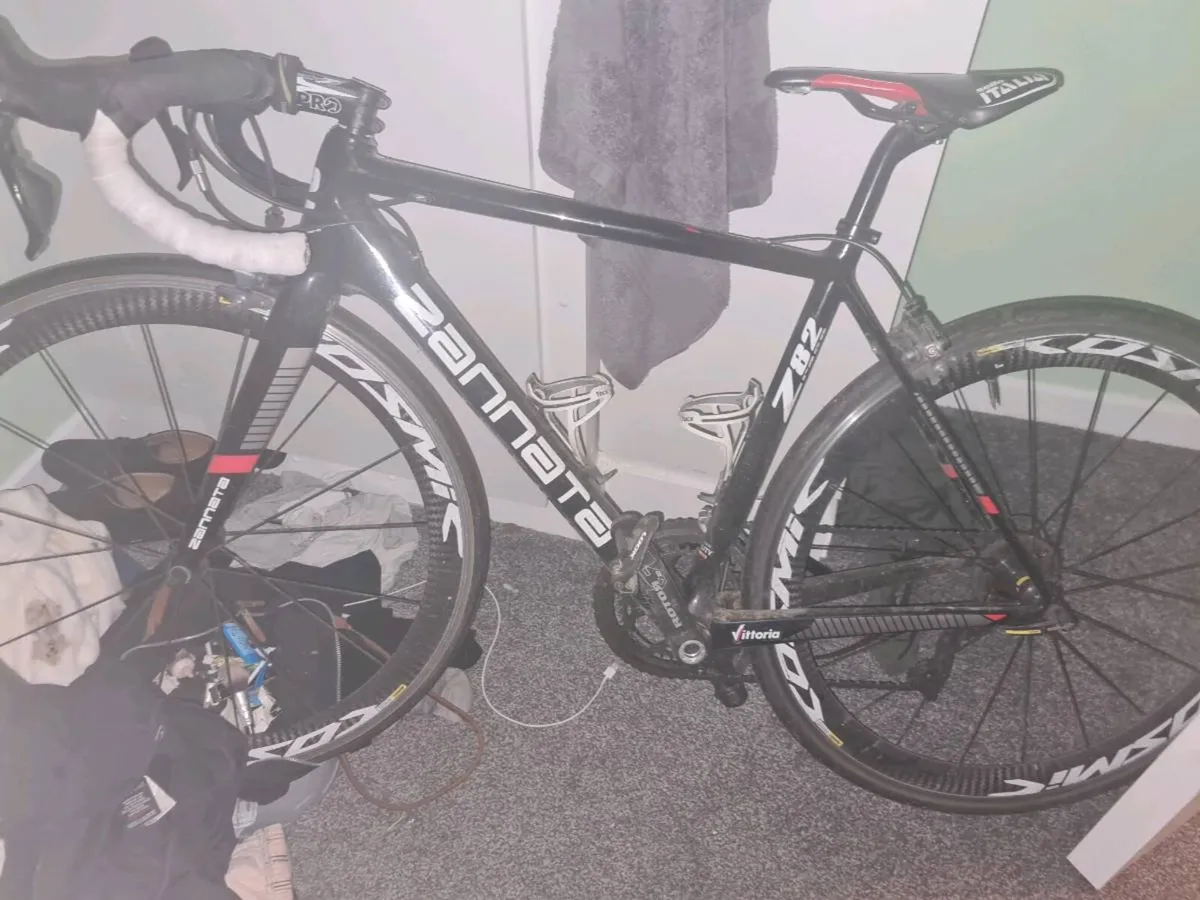 Carbon Road bike - Image 1
