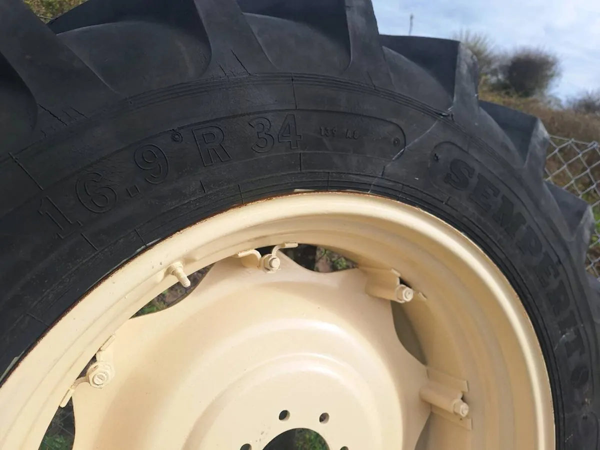 New Holland 16.9 x 34 Wheels - Image 1