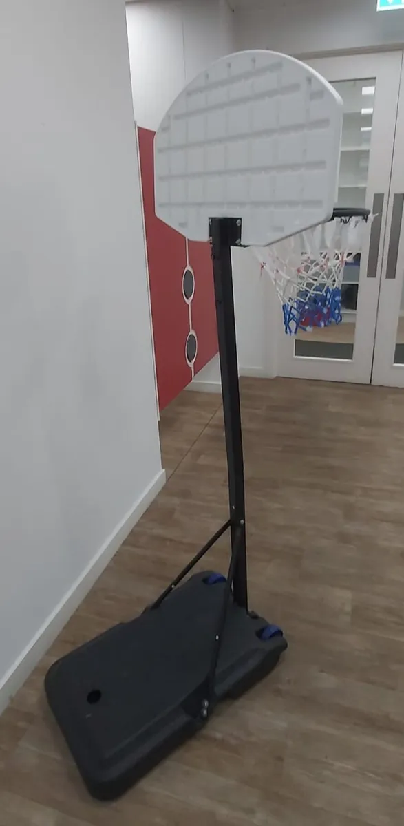 Portable Basketball Hoop – Adjustable Height - Image 2