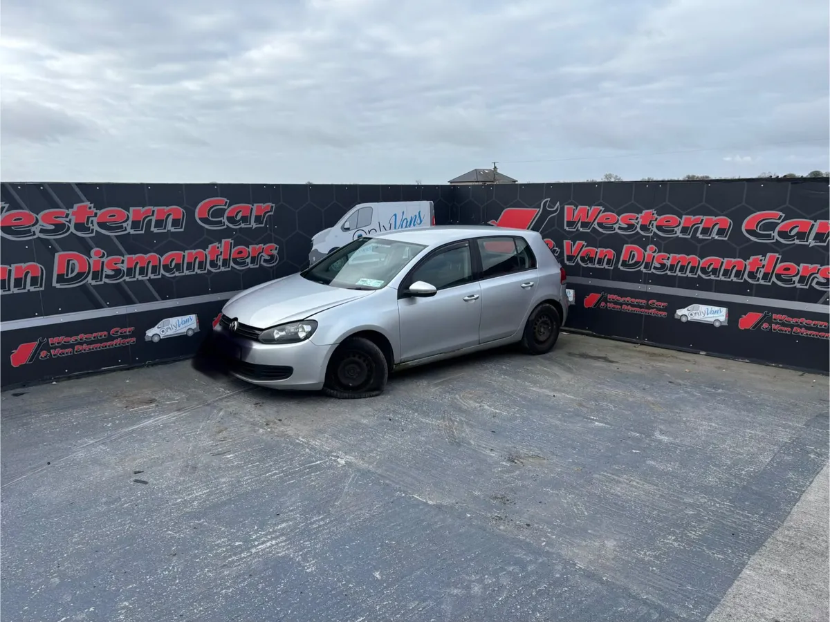 2010 Volkswagen Golf 1.6 tdi for dismantling