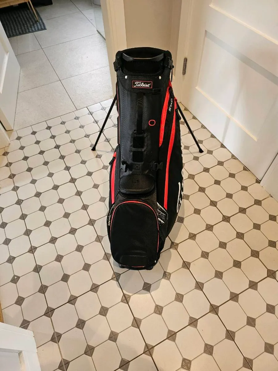 Titleist Players 5 Stadry Stand Bag - Image 2