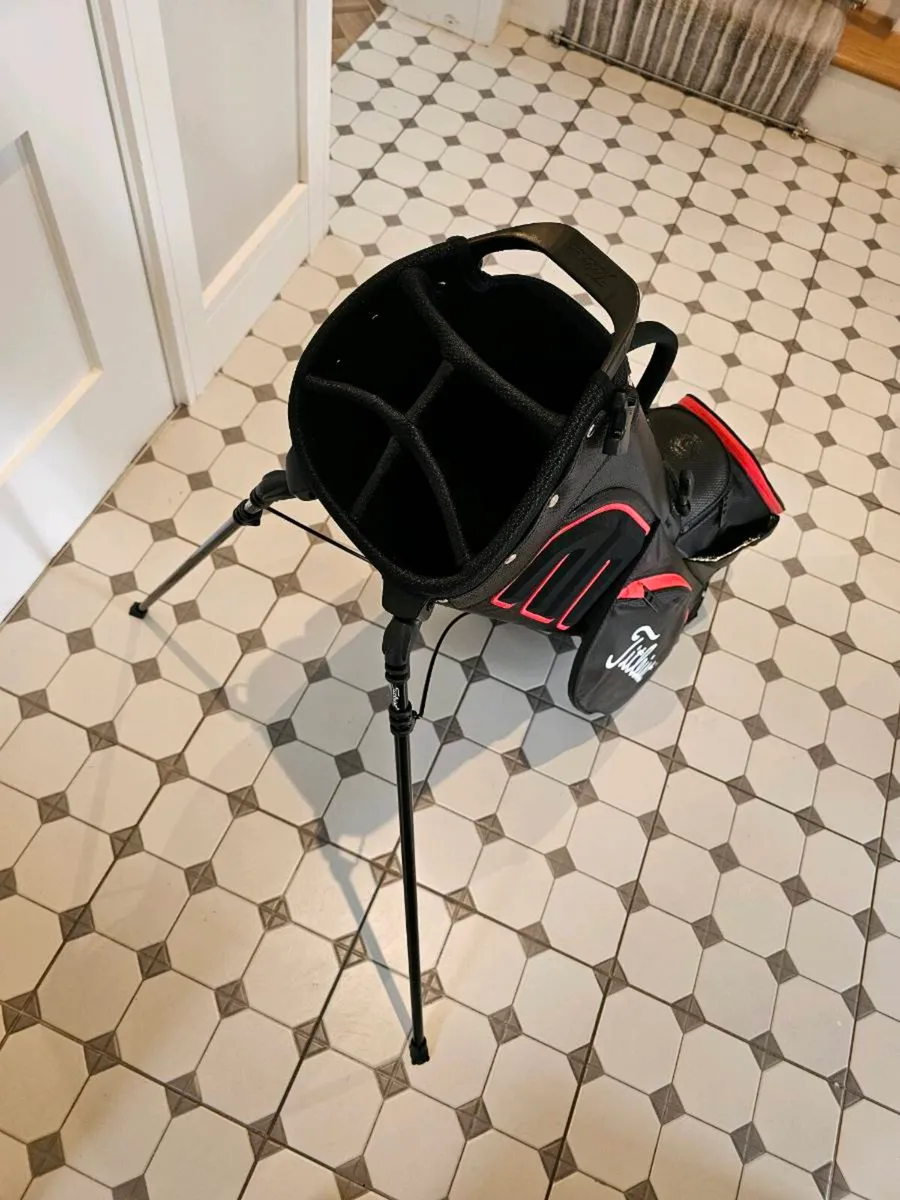 Titleist Players 5 Stadry Stand Bag - Image 4