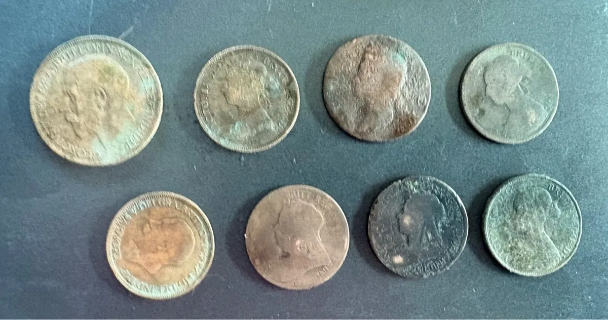 Antique Irish and English coins - Image 3