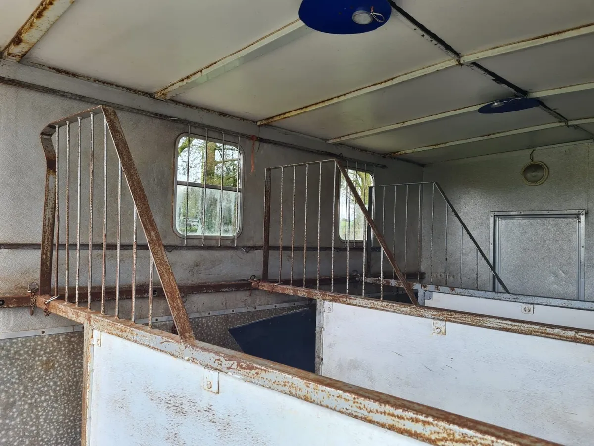 Horse lorry - Image 4