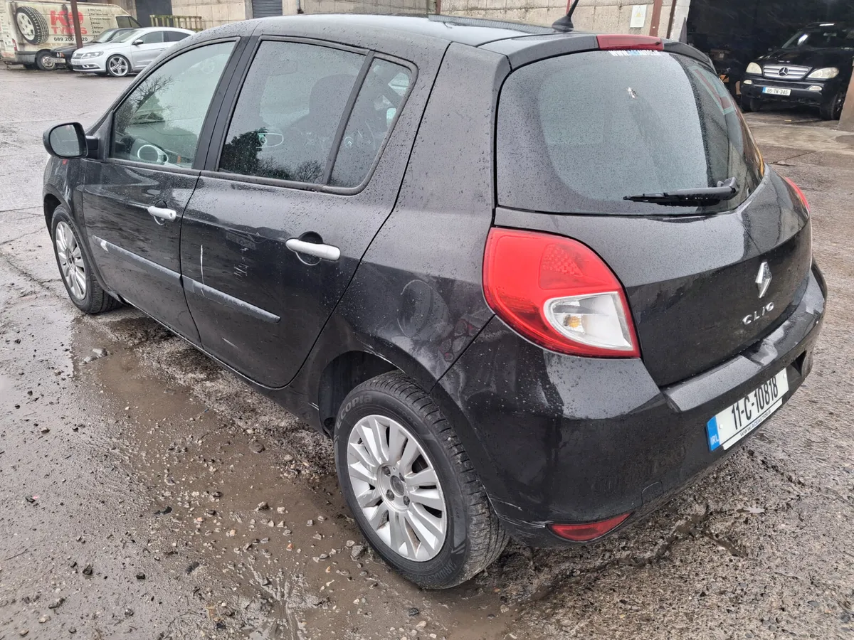 2011 Renault Clio parts - Image 3