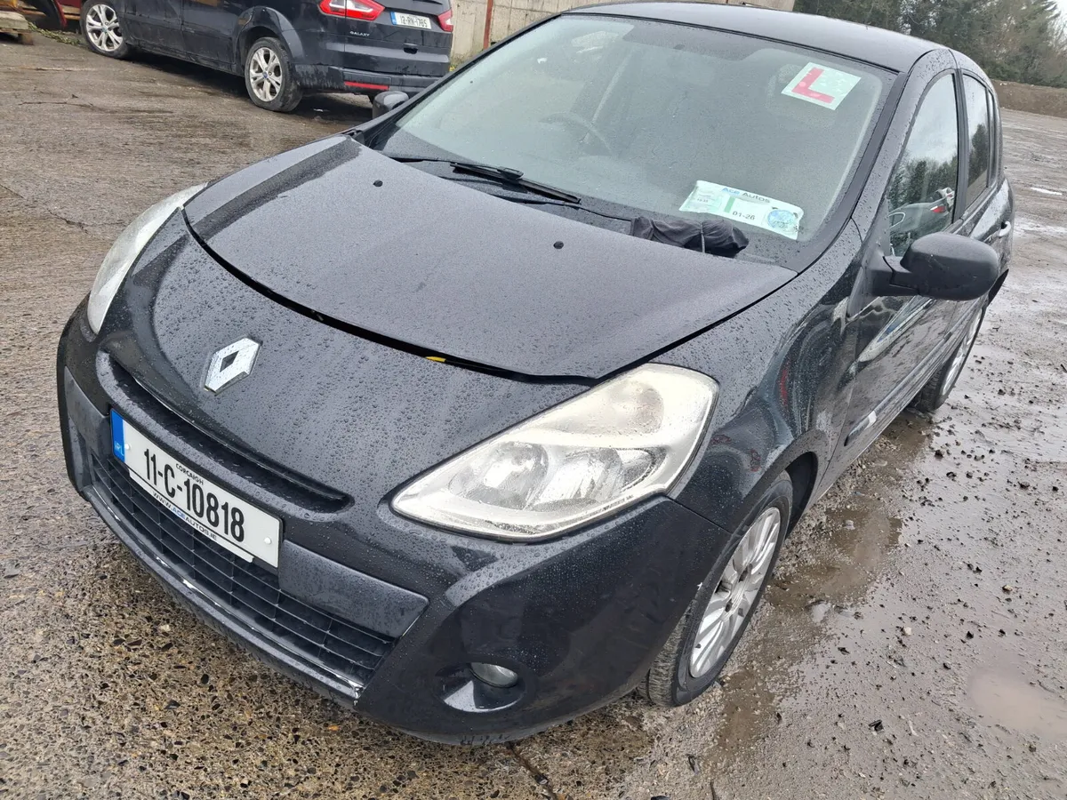 2011 Renault Clio parts - Image 2