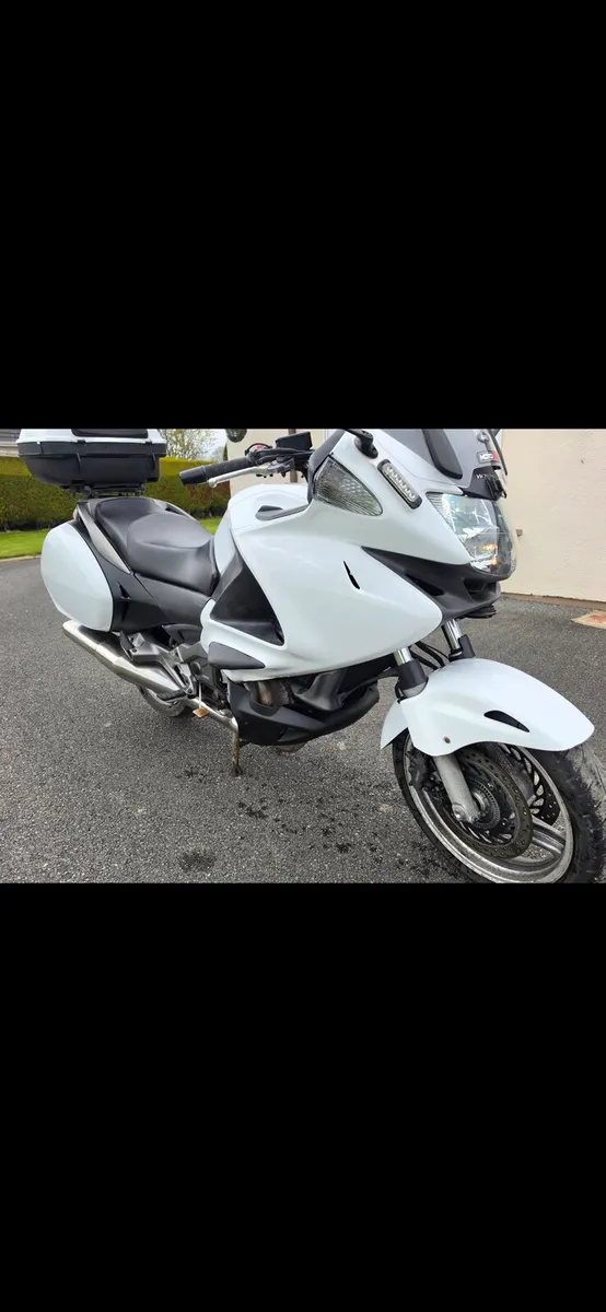 Honda deauville 700 - Image 4