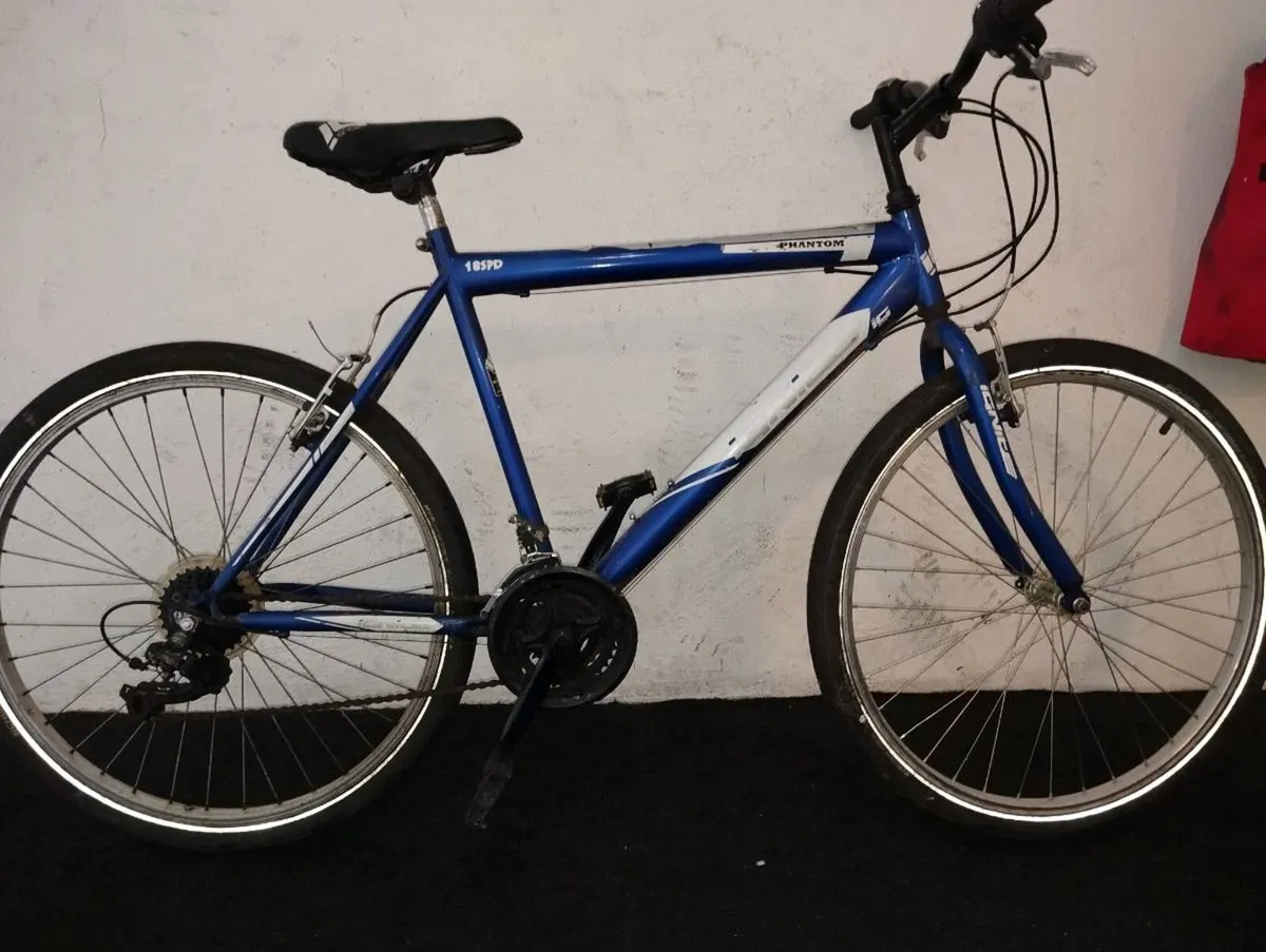 Selection of 26inch bikes - Image 1