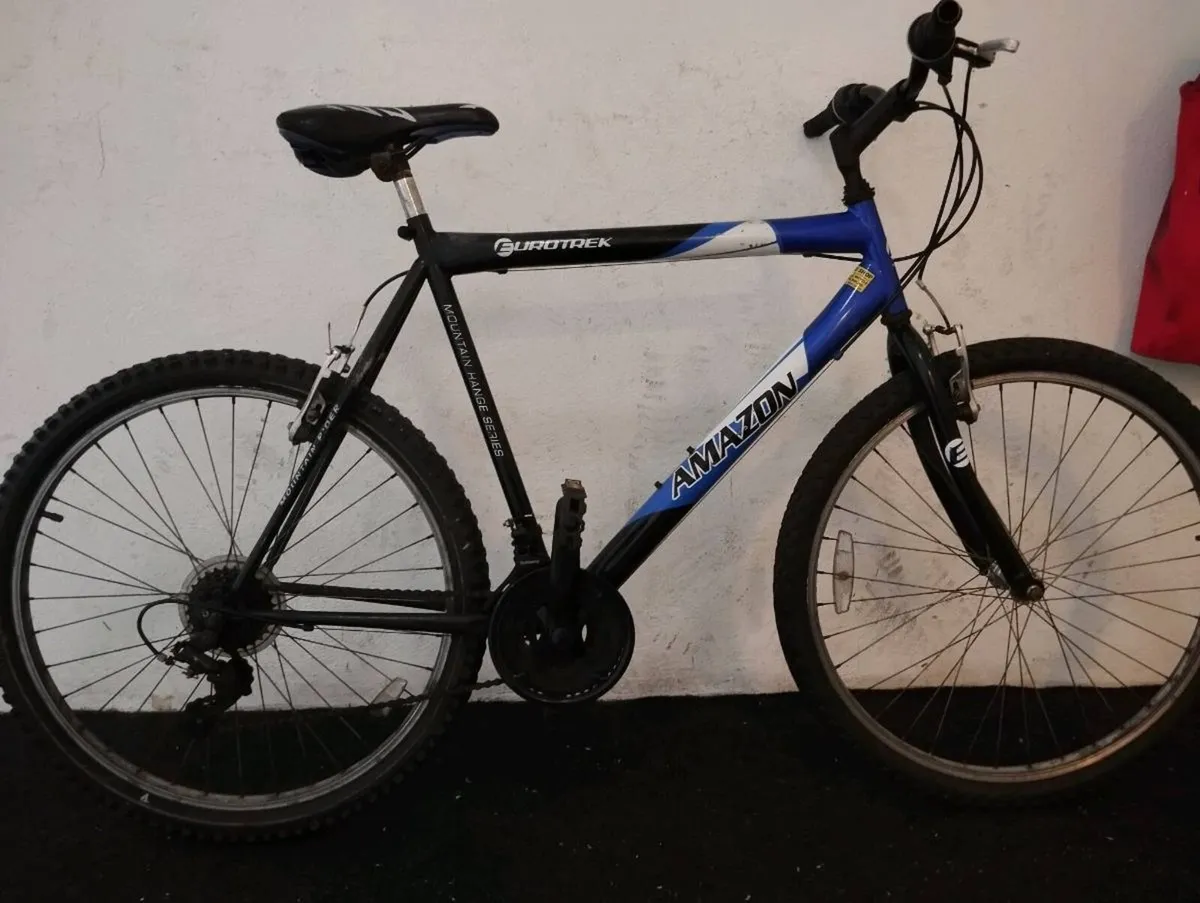 Selection of 26inch bikes - Image 4