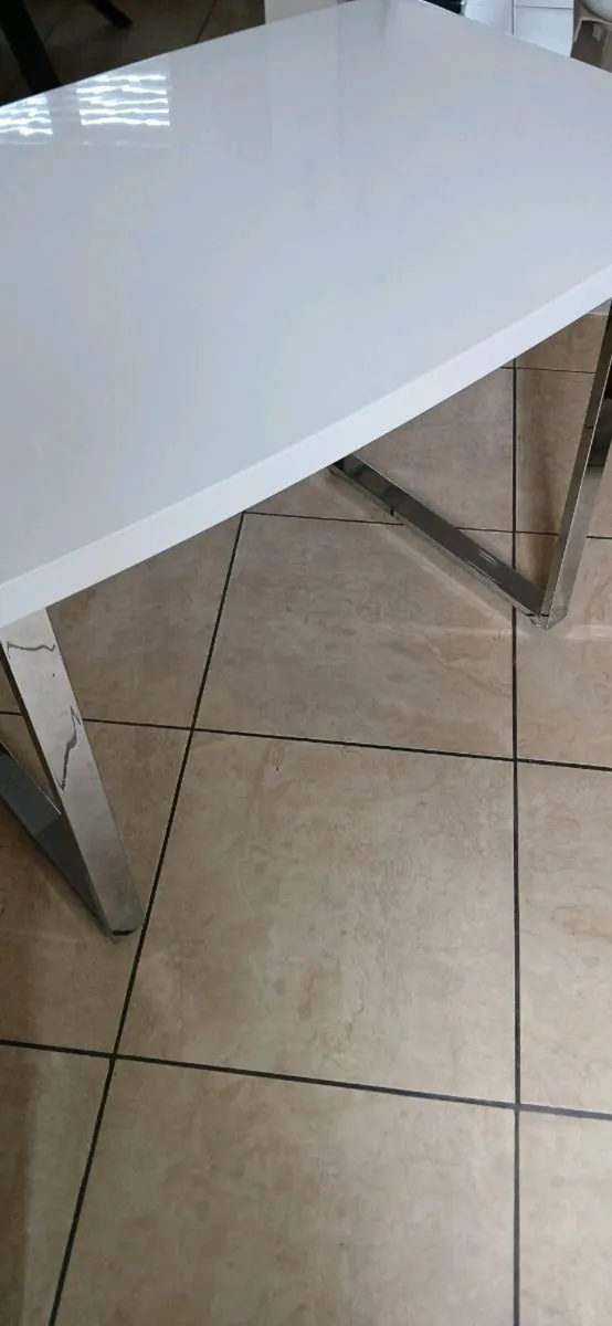 Kitchen Table - Image 2