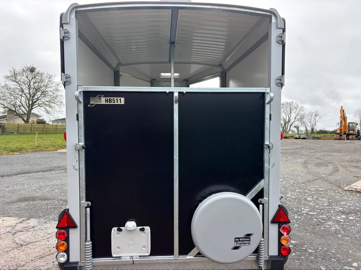 20026,IFOR WILLIAMS HB511 BLACK - Image 2