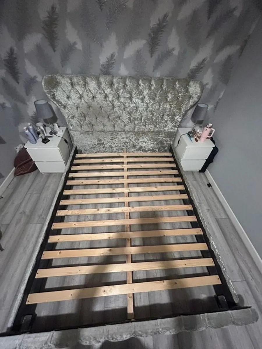 King size bed - Image 2