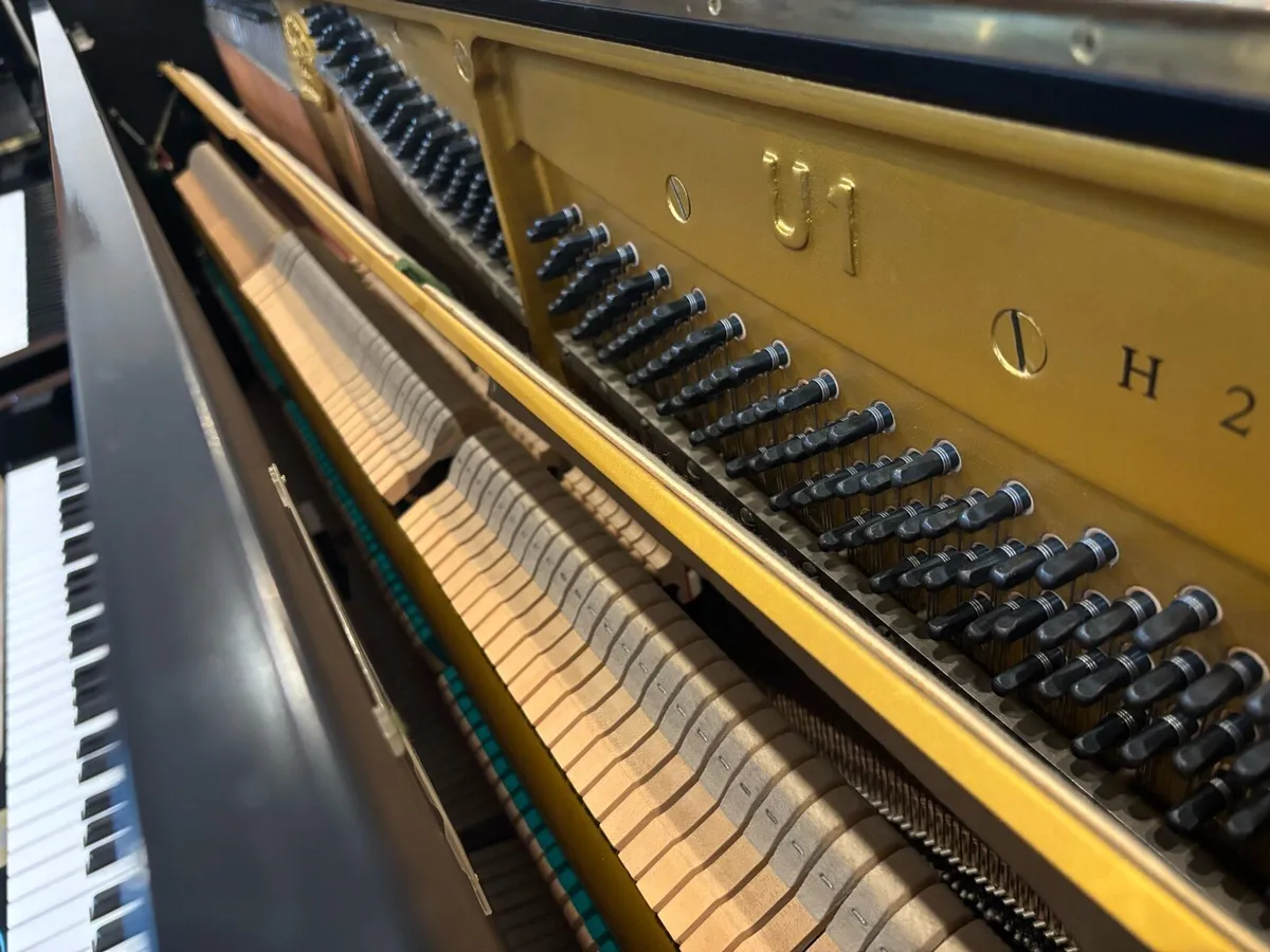 YAMAHA U1 PIANO - Image 2