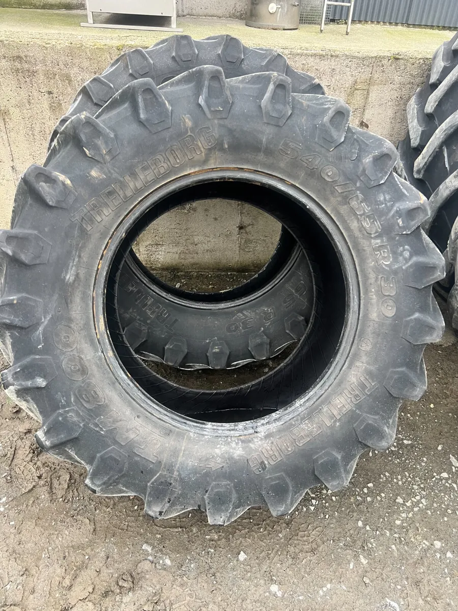 Trellborg 650/65R42 & 540/65R30 tyres - Image 4