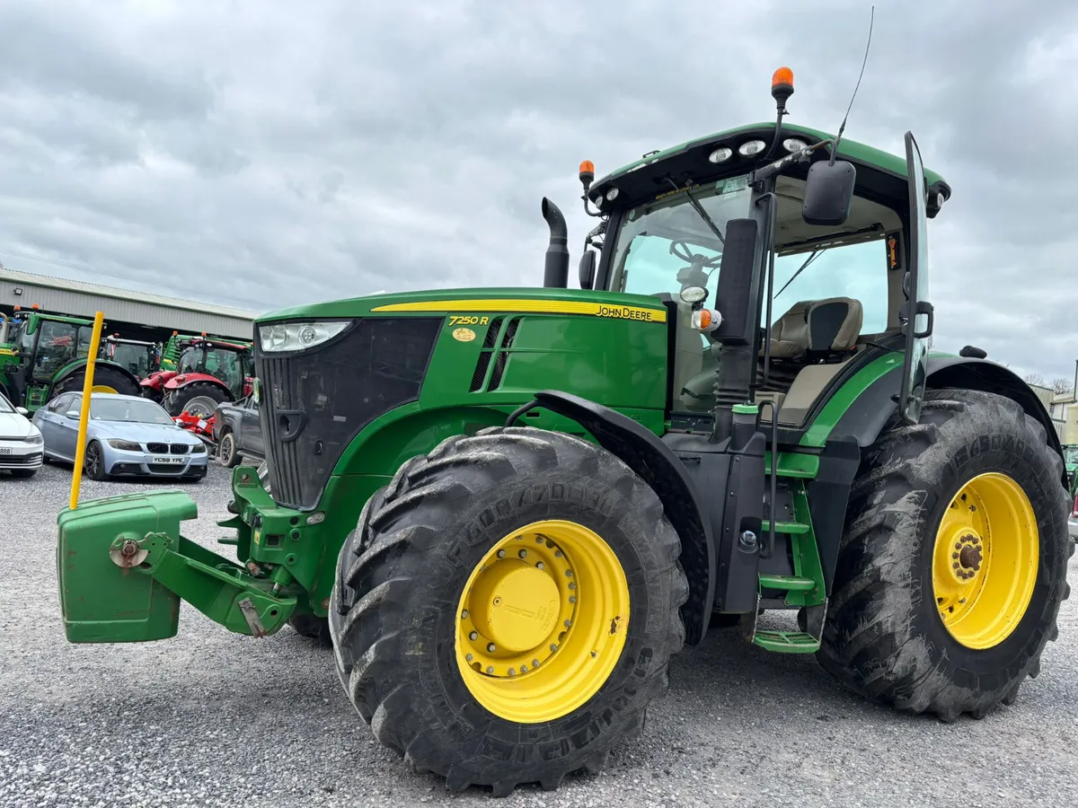 2016 John Deere 7250R - Image 2