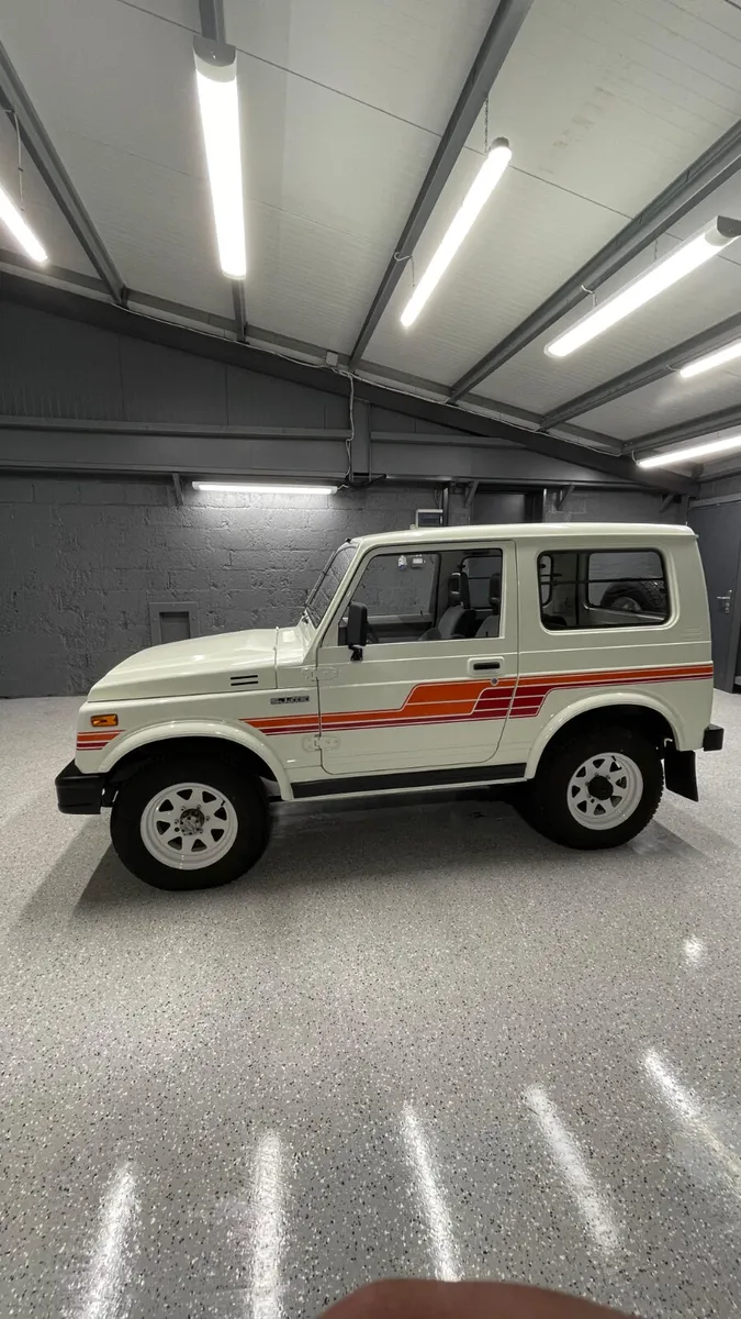 Suzuki SJ 413 - Image 1