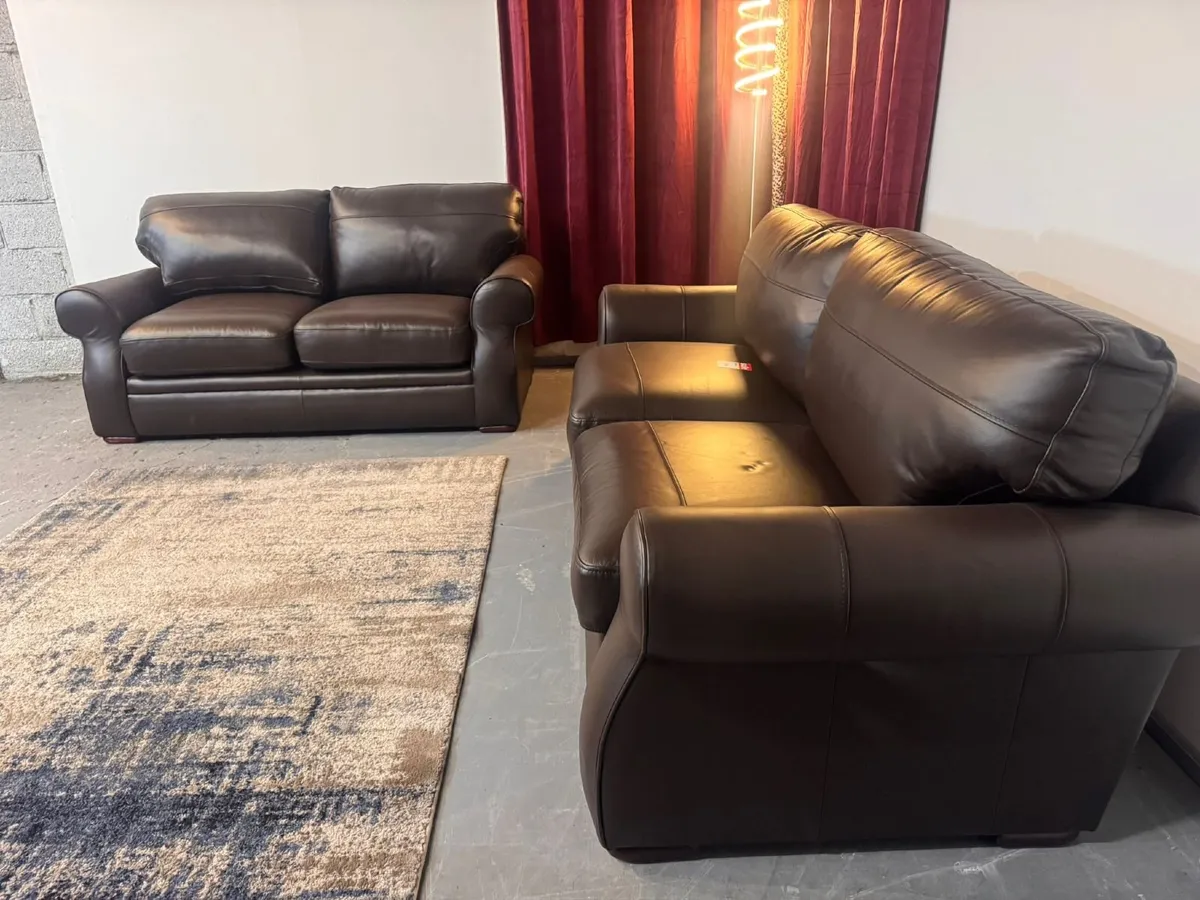 Stunning 3+2 Real Leather Sofa Set – Fully Refurbi - Image 2