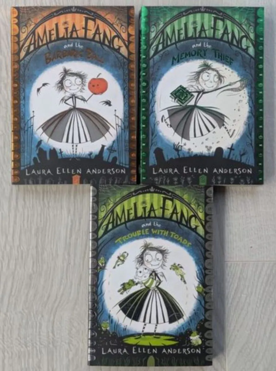 Amelia Fang 7 book collection - Image 3