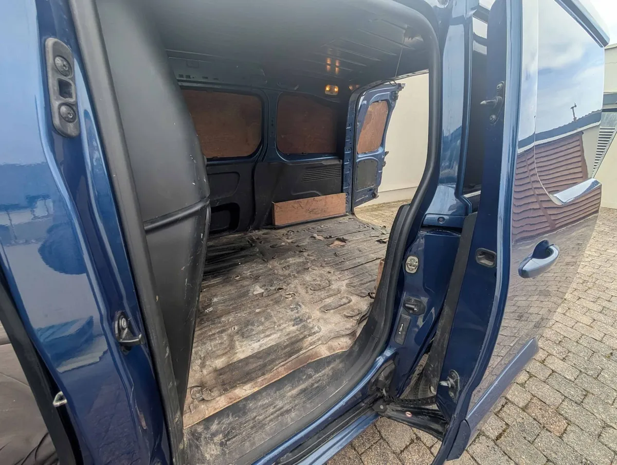 Citroen Berlingo 2019 - Image 2