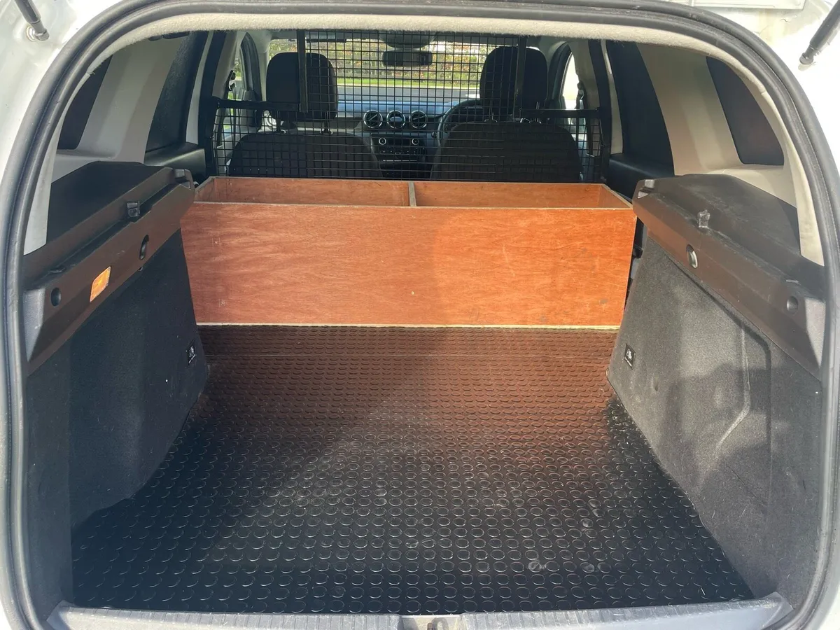 2019 Dacia Duster Commercial - Image 4