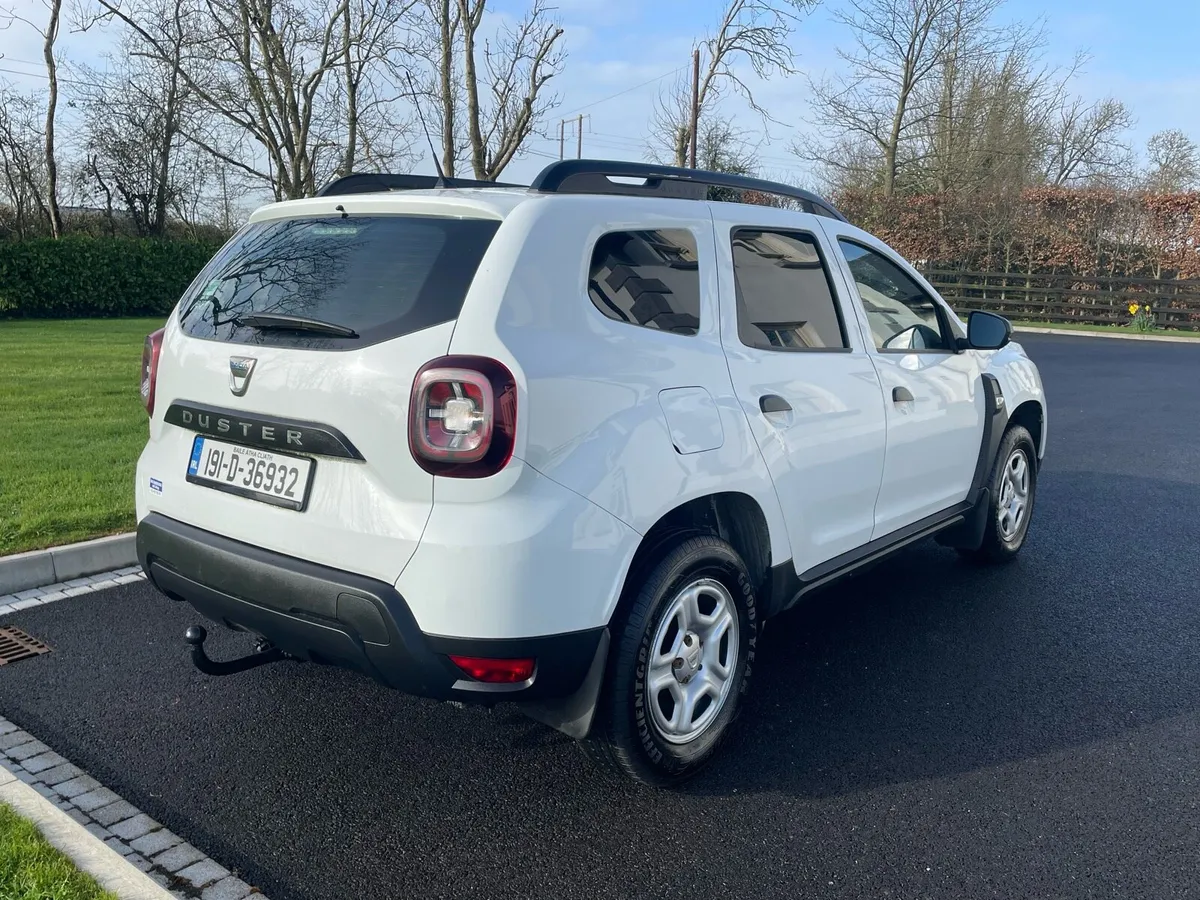 2019 Dacia Duster Commercial - Image 3