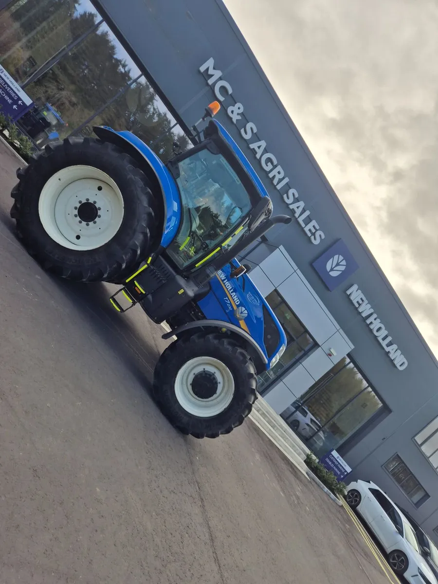 New Holland T.7230. - Image 3